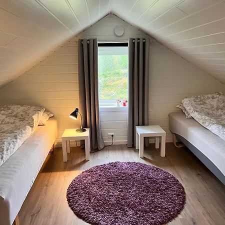 I Skinnelv, Lyngen * Skinnelv